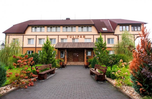 Готель Tulpan Hotel