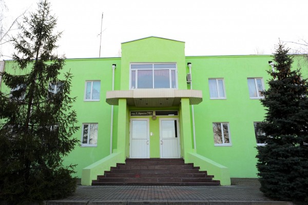 Готель Hotel Uyut