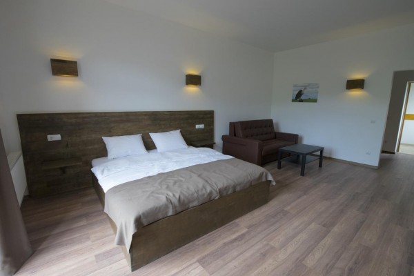  Teremok complex is located in the village of Sinyak. Guests can visit the restaurant. The reception 