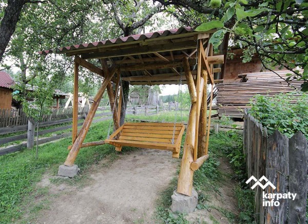 Hot sales in Mikulychin! The country house "Mikulichin na Dolony" is located in the village of Mik