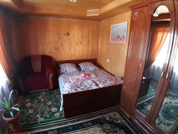 Проживание в семье Затишні Карпати))