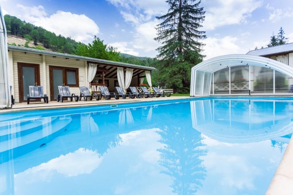 Online booking is not possible, because the owner of the database did not provide the necessary information, contact the manager of the Lookfor website 380938856096 It offers eco-friendly oak cottages, a seasonal outdoor pool and a clear water well.Each c