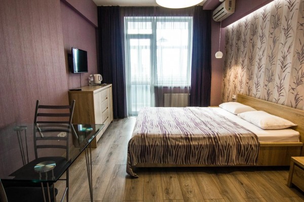 F /A Solo Apartment Драгоманова