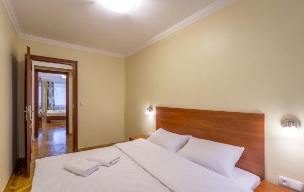 F /A Cheap Apartments