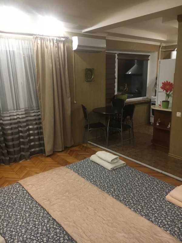 Kvartira na Krakivskiy