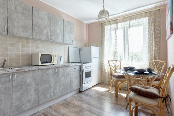 S48-89 Новий сучасний апарт-готель - Дивовижний панорамний вид з балконом 10 поверх на Gulliver Mall - Палац спорту, Шовковична вул., 48