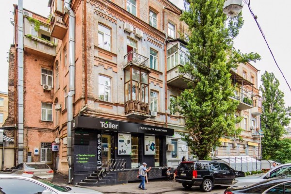 Flatenium Kiev Modern Times