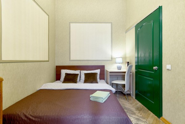 SR1-13 - AMAZING APARTMENT - TWO SEPARATE BEDROOMS - PALACE OF SPORTS - GULLIVER Mall - NEAR KHRESCHATYK - Shota Rustaveli St, 1