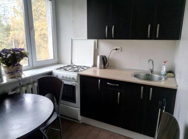 Двушка біля Либідської