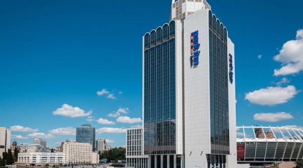 Отель Park Inn Radisson Київ Тройцька