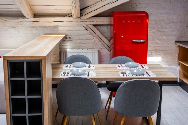 Romari Rynok Sguare VIP