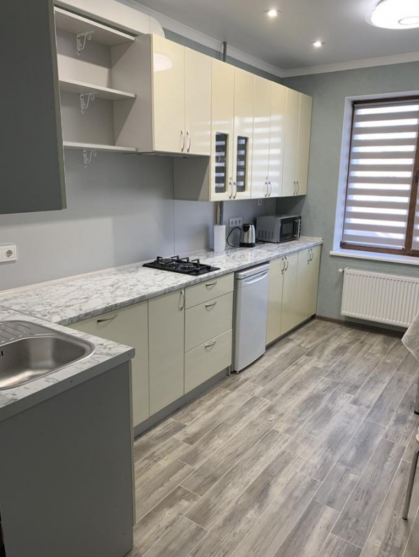 Apartments on Srednefontanskaya