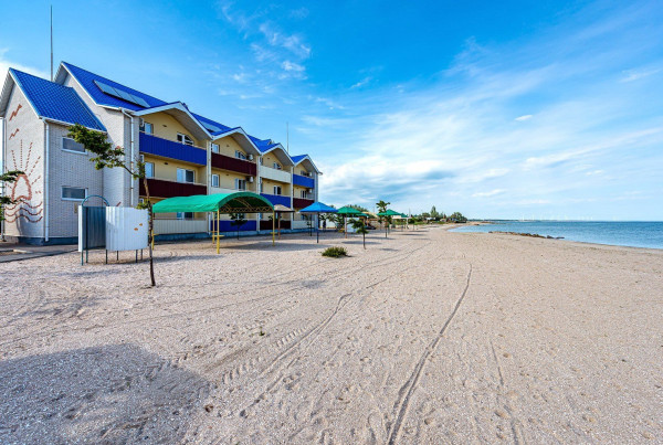 Готель "Елінг"